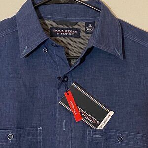 Men's Roundtree & Yorke vented back short cobalt blue sleeve shirt